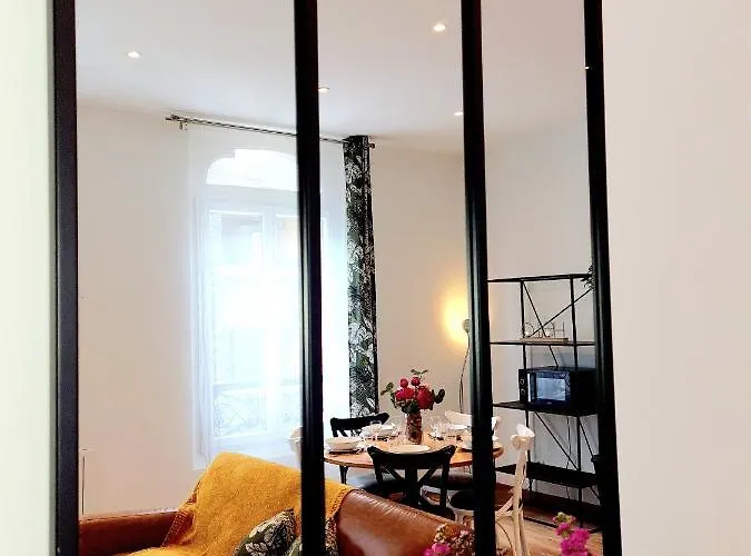 公寓 Bright & Spacious Downtown *